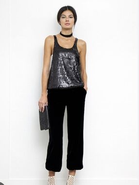 TAMARA MELLON SILK SEQUINS  SLEVELESS BLACKN TOP SIZE 6